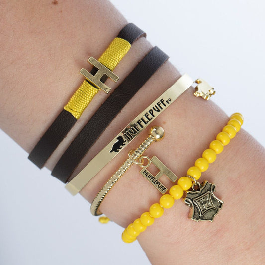 Bioworld Harry Potter Hogwarts Hufflepuff Bracelet Set